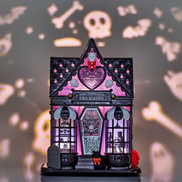 HALLOWEEN SWEET SHOP Projector Wallflowers Plug - Picture 6 of 7